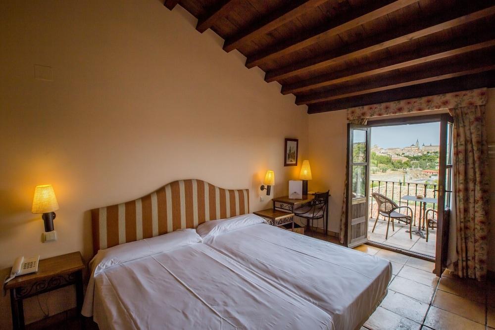 Hotel Cigarral De Caravantes photo 1