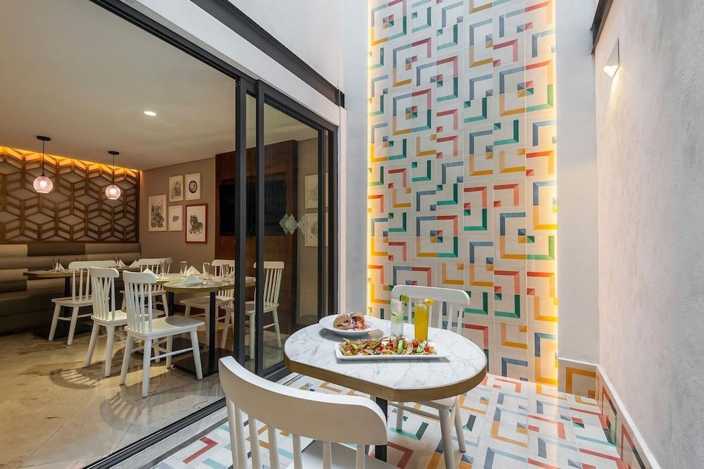 FCH Hotel Providencia - Adults Only photo 4