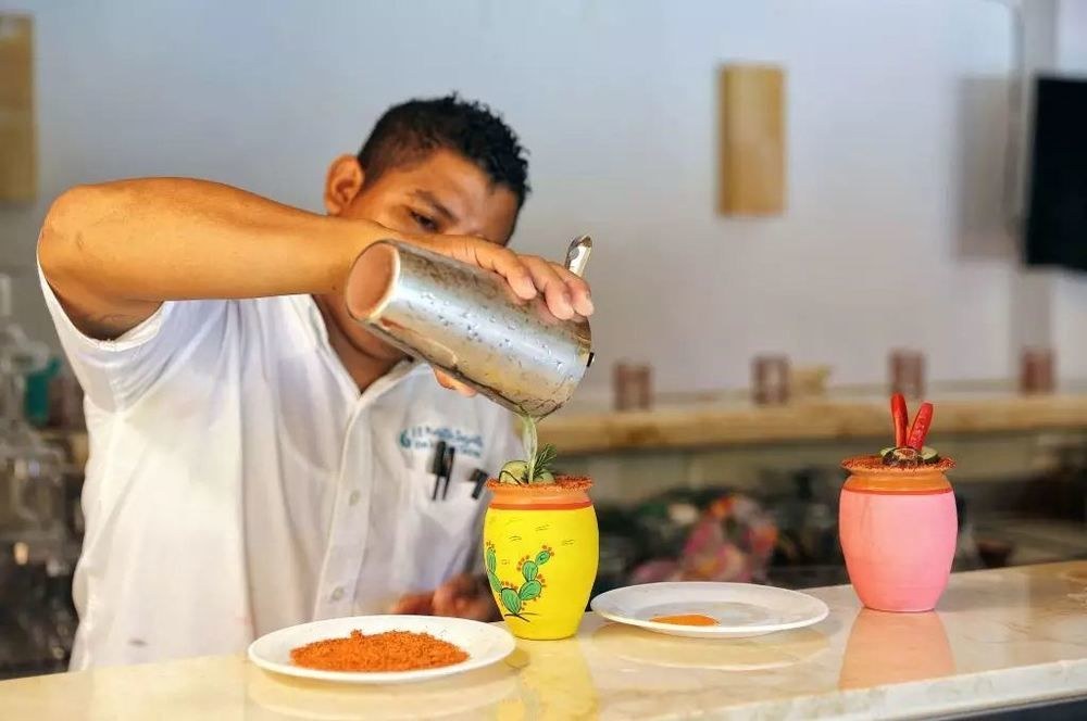 Casa Lotería -Pueblito Sayulita- Colorful, Family and Relax Experience with Private Parking and Pool