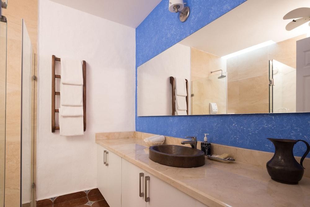 Casa Lotería -Pueblito Sayulita- Colorful, Family and Relax Experience with Private Parking and Pool photo 4
