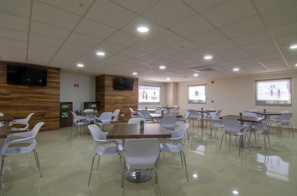 Sleep Inn Mexicali photo 3