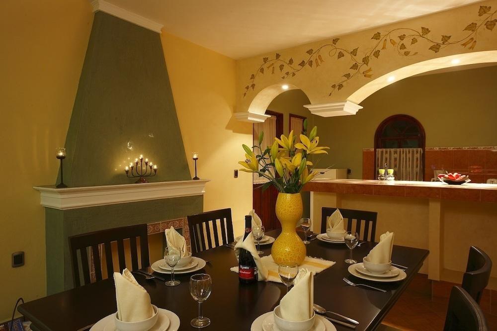 Suites Bello Xochimilco by DOT Tradition photo 4