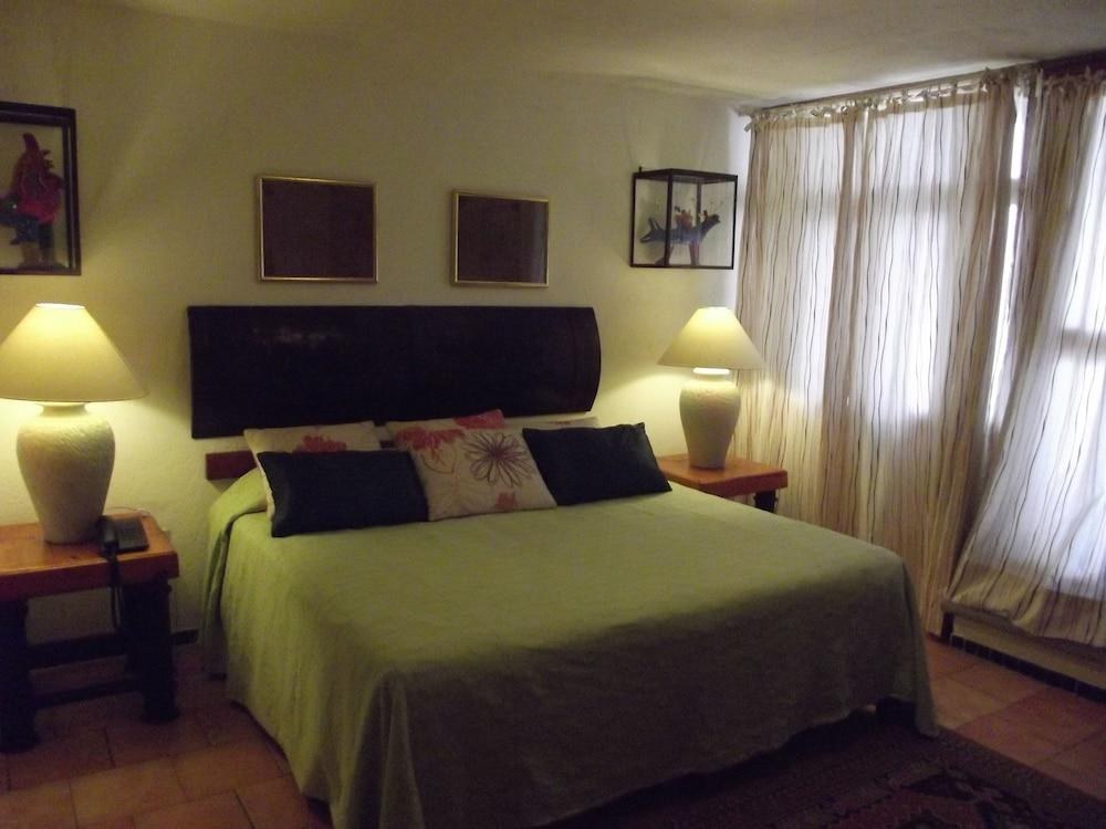 HOTEL GALERIA CASA TLAQUEPAQUE photo 3