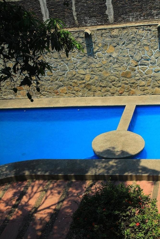 Hotel Avenida photo 1