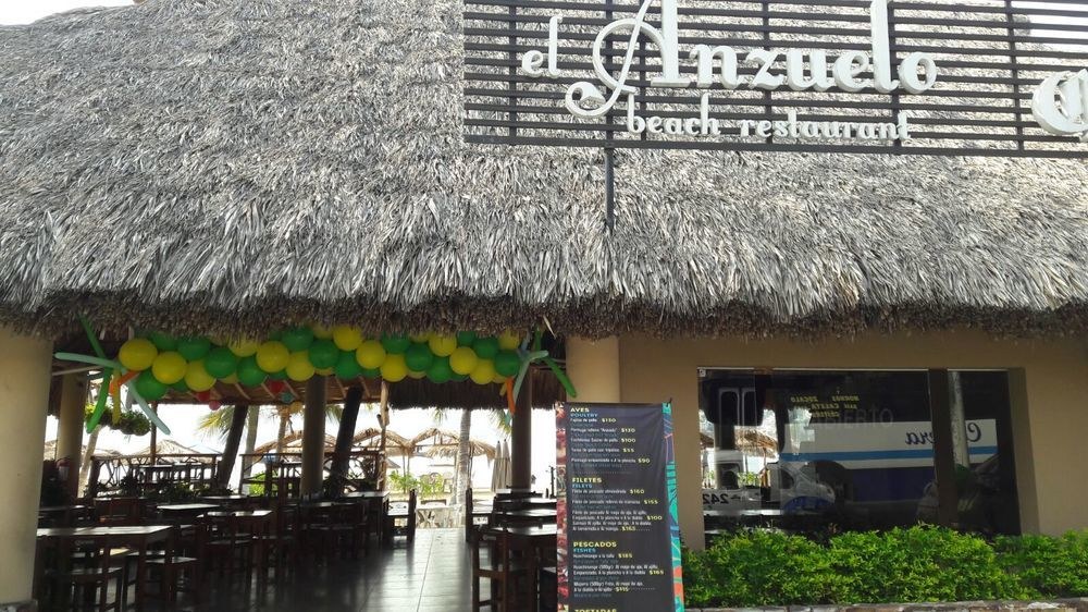 Ramada by Wyndham Acapulco Hotel & Suites photo 1