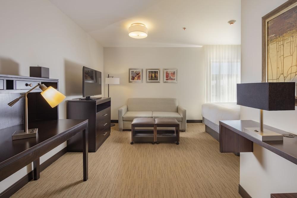 Staybridge Suites Silao by IHG photo 4