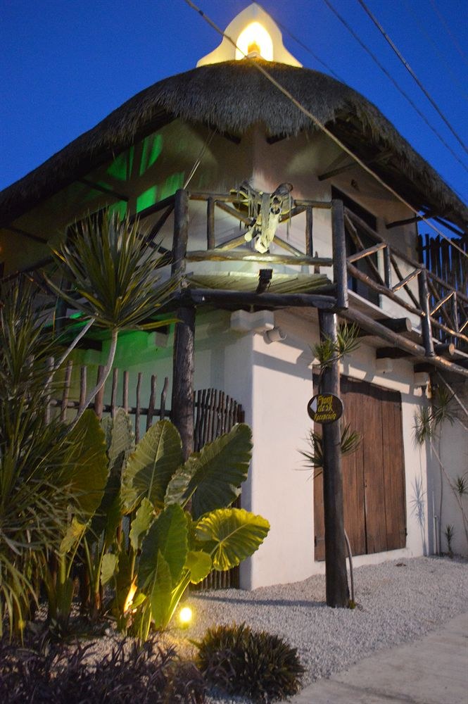 Lo Nuestro Petit Hotel photo 1