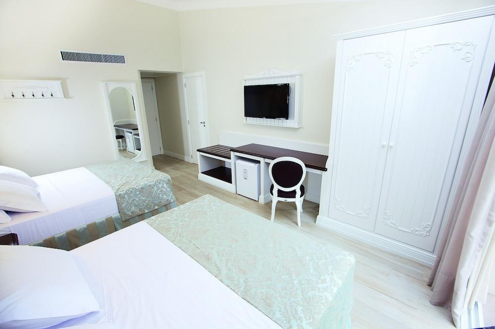 Fazzenda Park Resort photo 2
