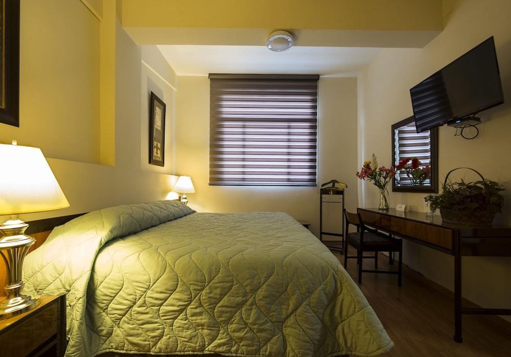 Hotel Trueba photo 2