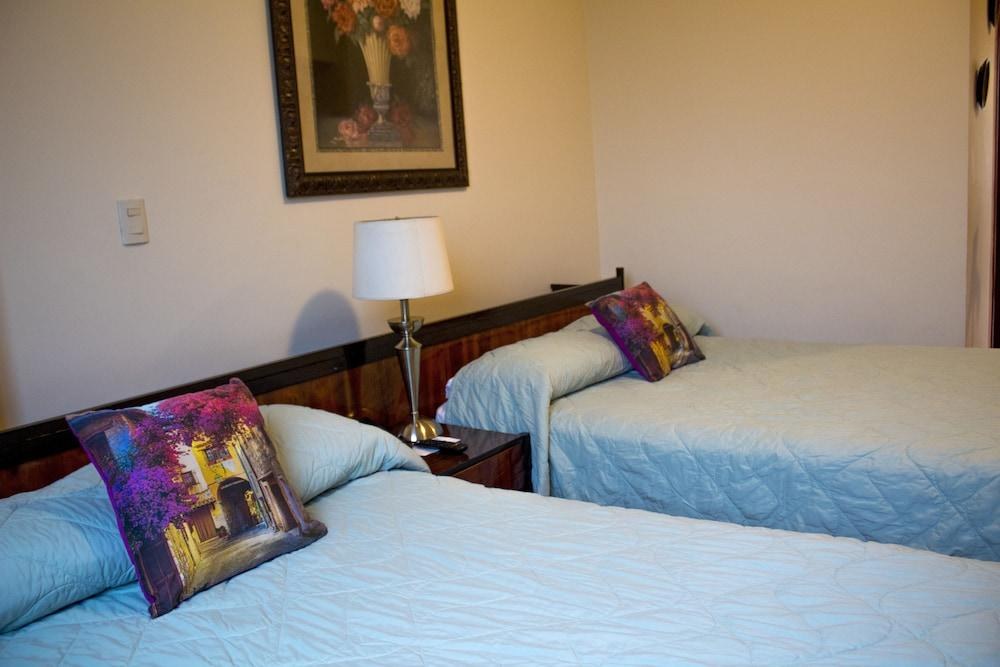 Hotel Trueba photo 3