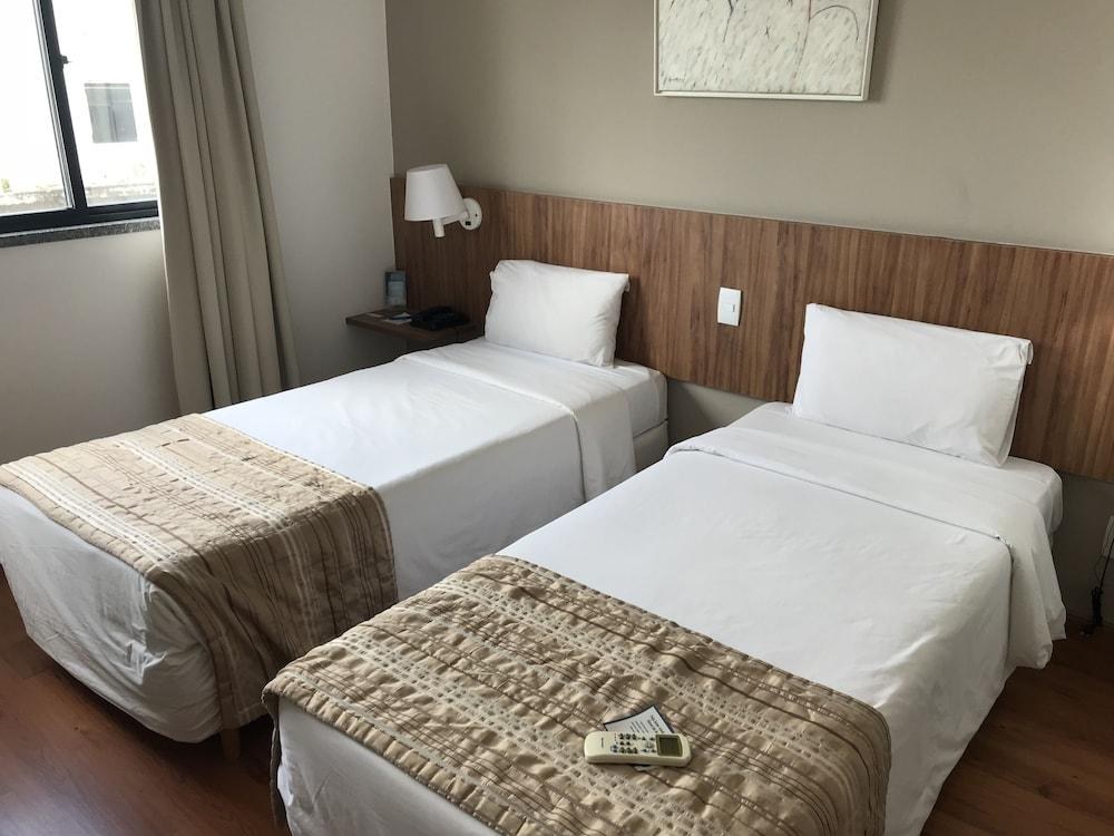 Camaçari Plaza Hotel photo 2