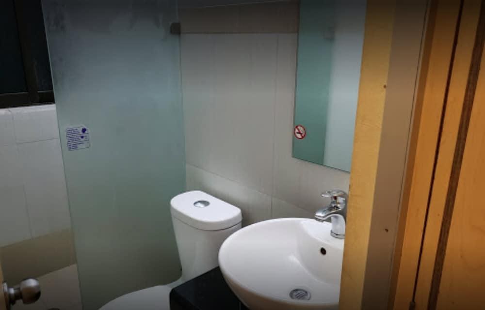 Hotel Dharma photo 3