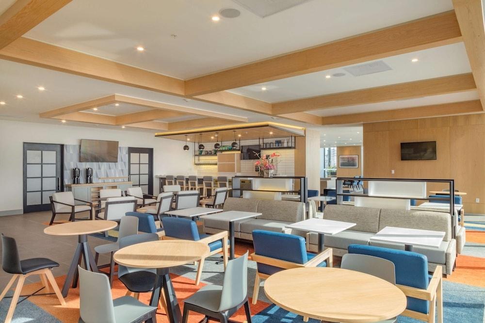 Hyatt House Mexico City/Santa Fe photo 2