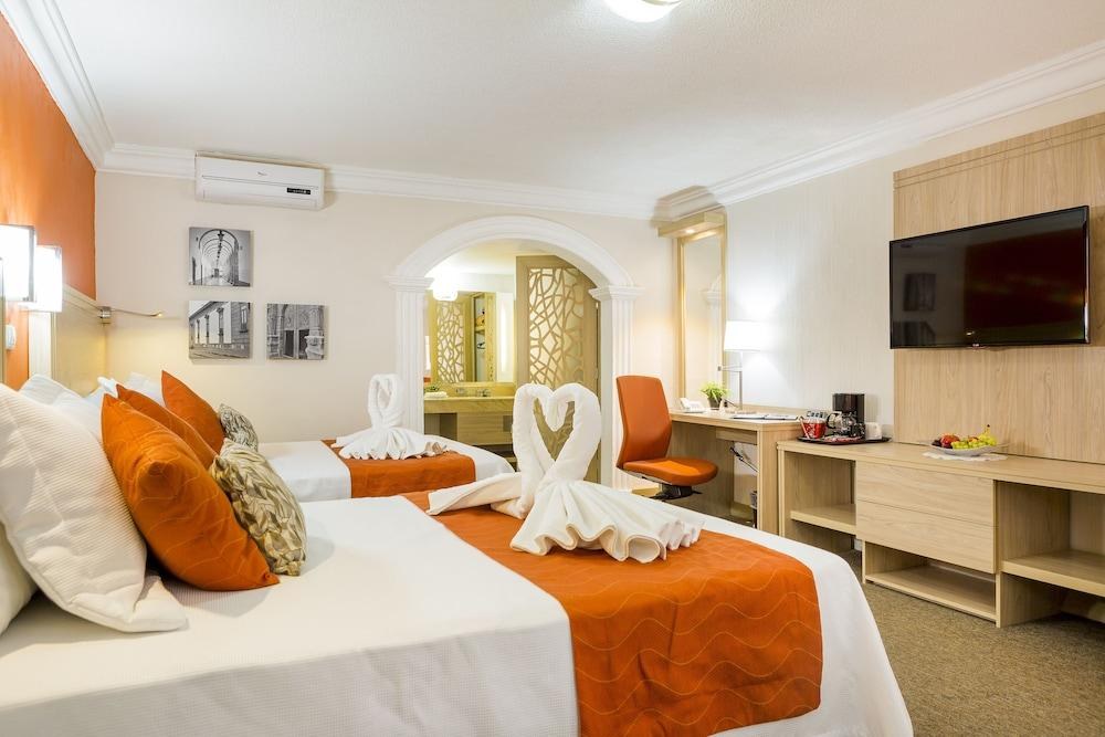 Hotel Flamingo photo 2
