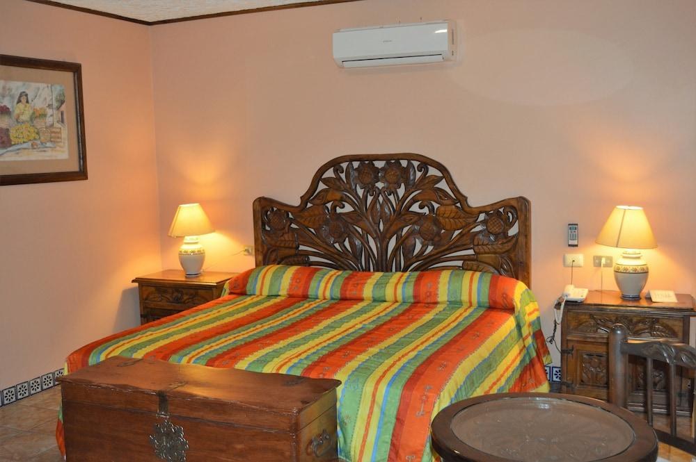 Hotel Santa Helena Plaza photo 3