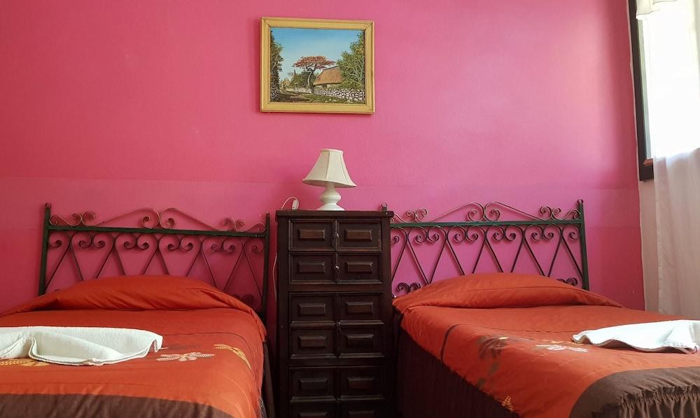 Hotel Mucuy photo 2