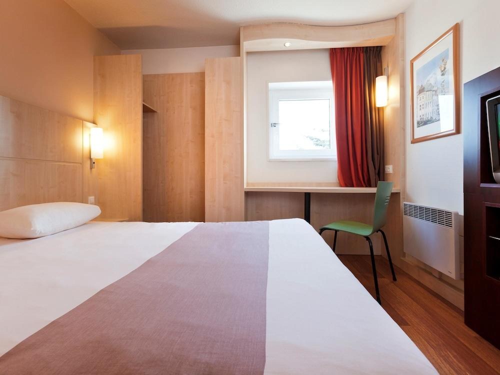 IBIS AULNAY PARIS NORD EXPO photo 2