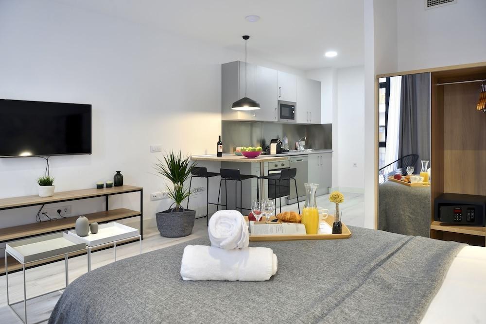 ASPASIOS ATOCHA APARTMENTS photo 3