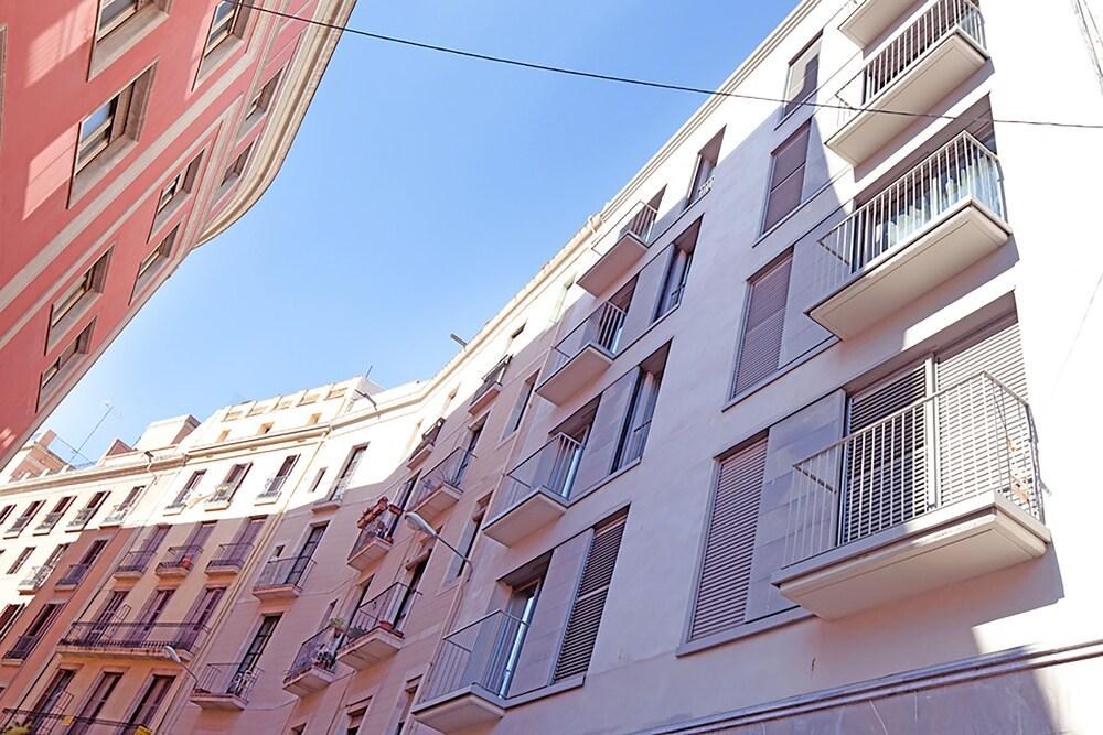 Aspasios Catedral Apartments photo 3