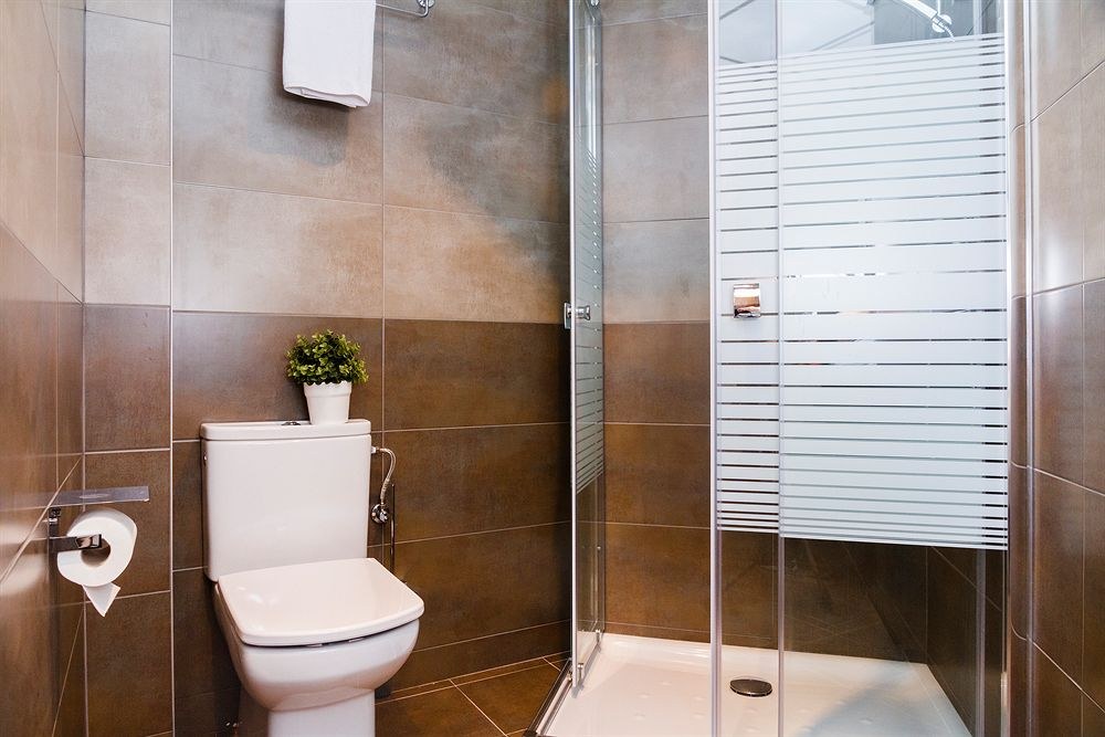 FEELATHOME PLAZA APARTMENTS photo 1
