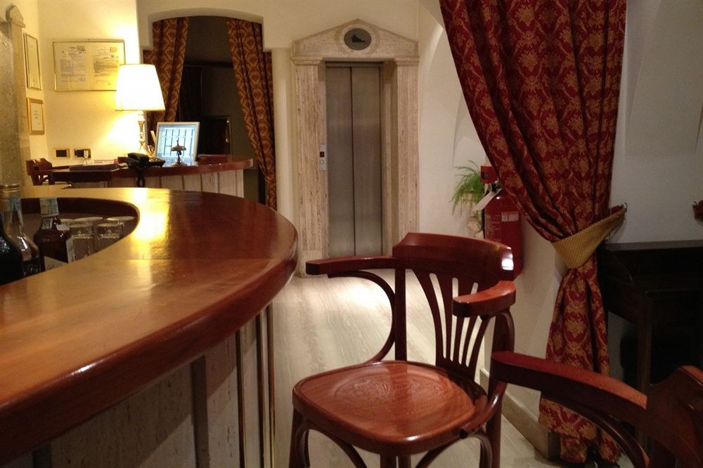 Hotel Canova photo 1
