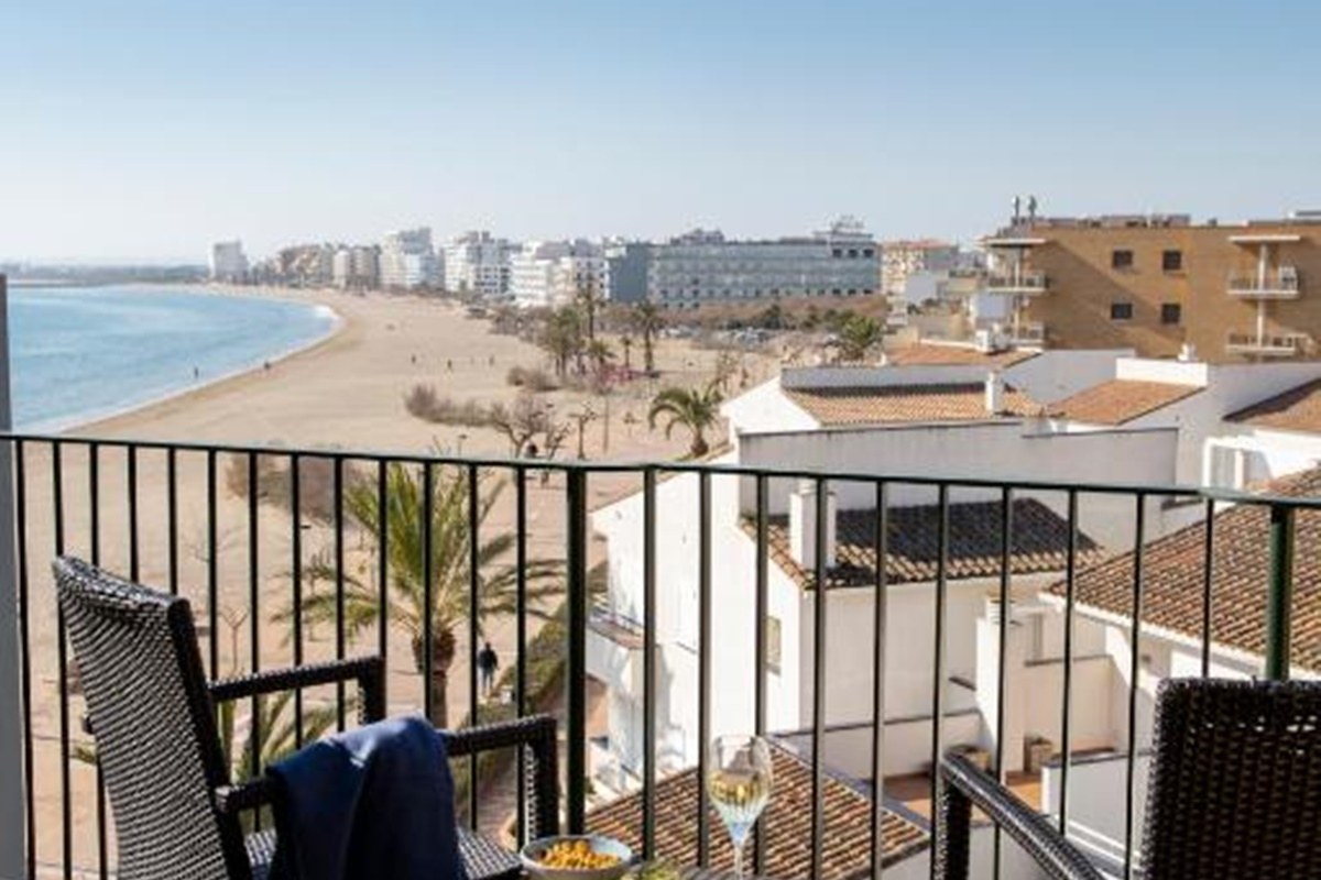ROSES PLATJA photo 4