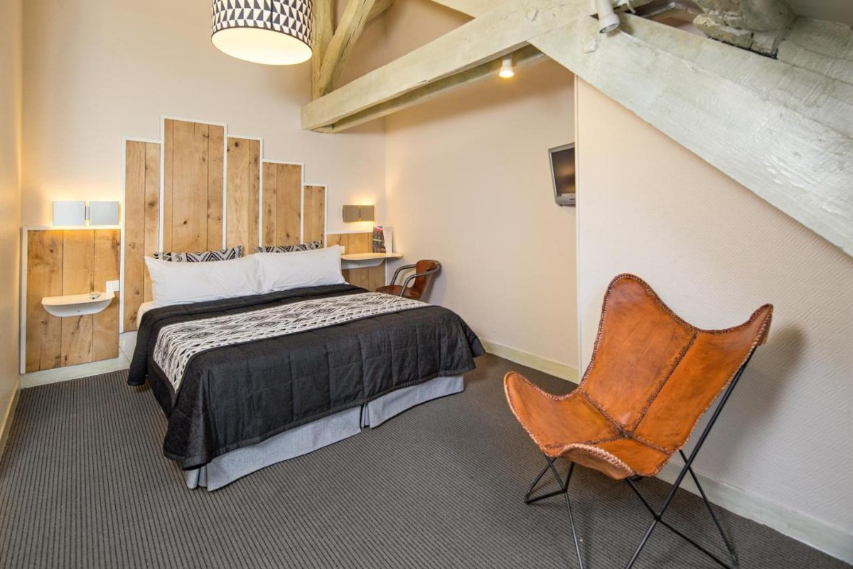 CLARET HOTEL photo 1