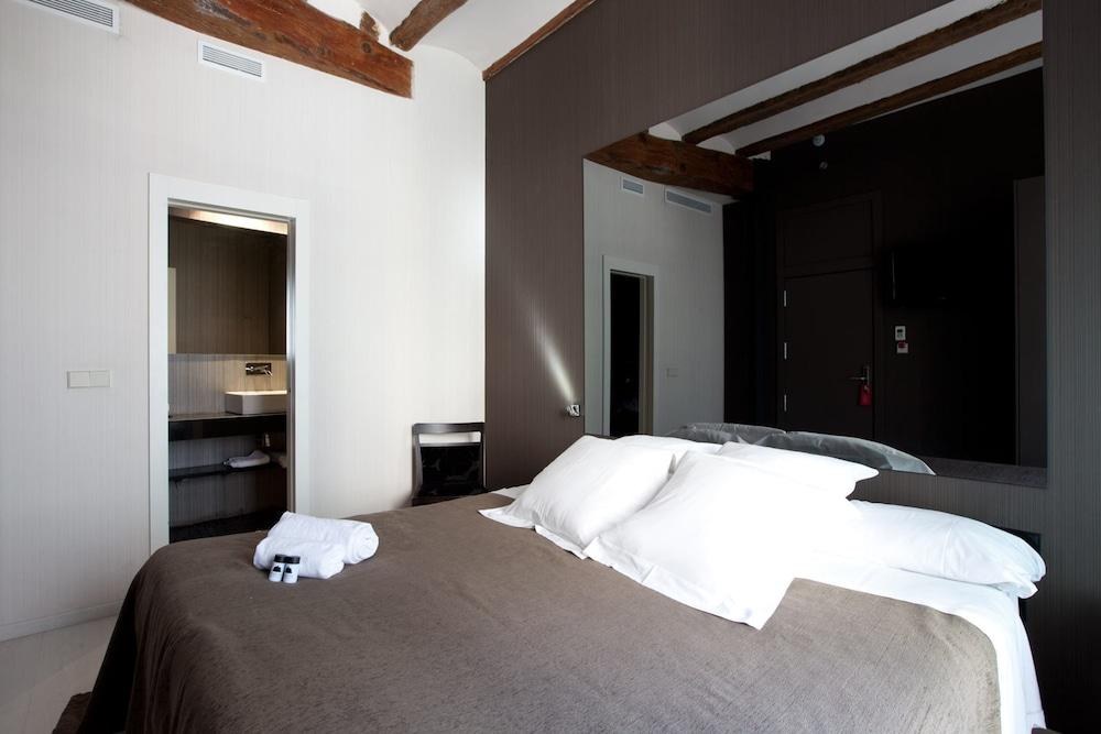 Cosy Rooms Embajador photo 2