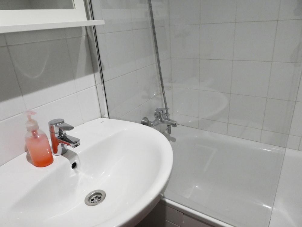 APARTAMENTOS NAHIRA SUITES 3000 photo 4