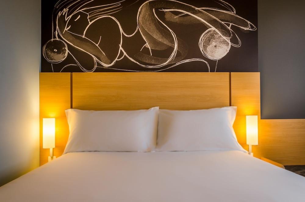 Ibis Porto Alegre Assis Brasil photo 2