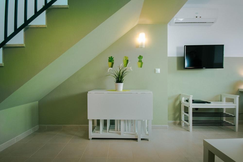 Holidays2Malaga Juan de Mena Apartments photo 3