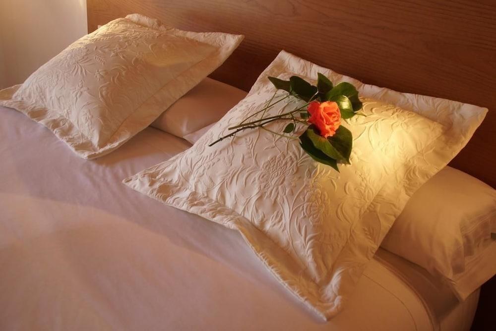 Aumallia Hotel & Spa photo 2