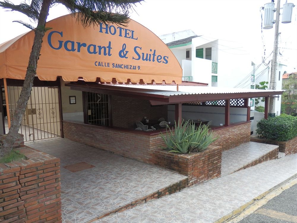 HOTEL GARANT & SUITES