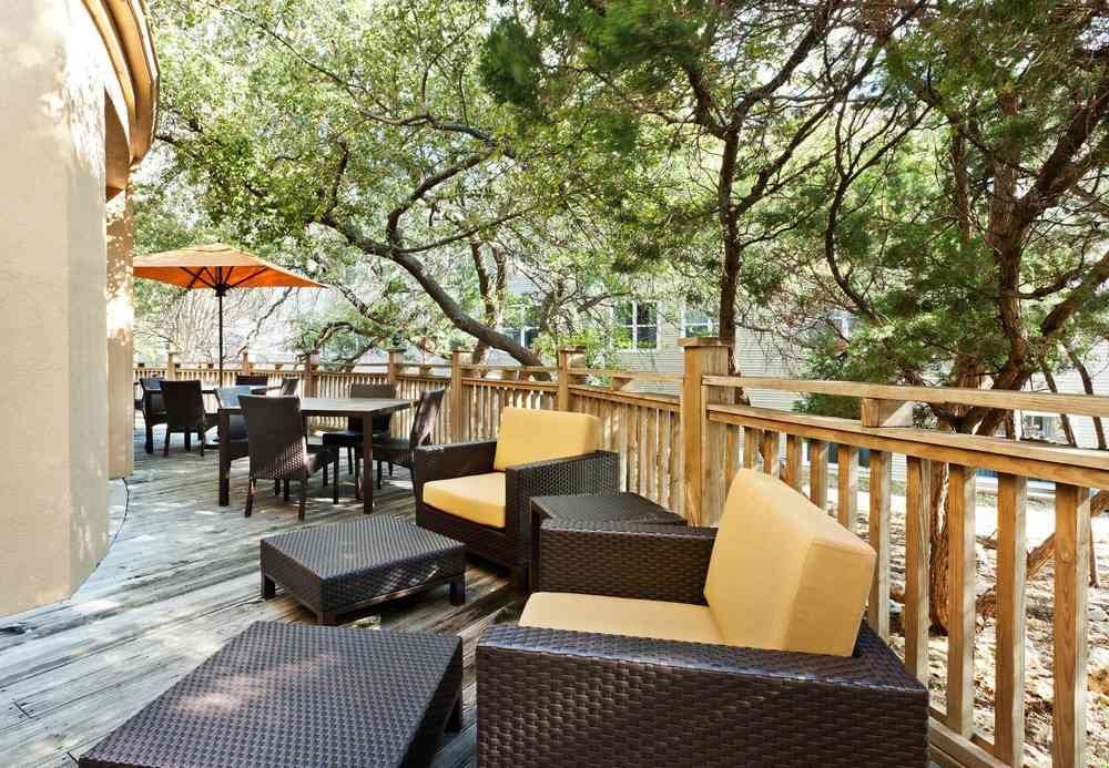 COURTYARD AUSTIN THE DOMAIN AREA photo 2