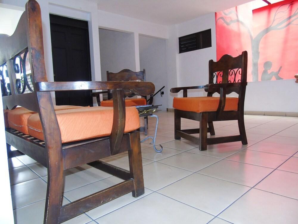 HOTEL QUINTA AVENIDA photo 4