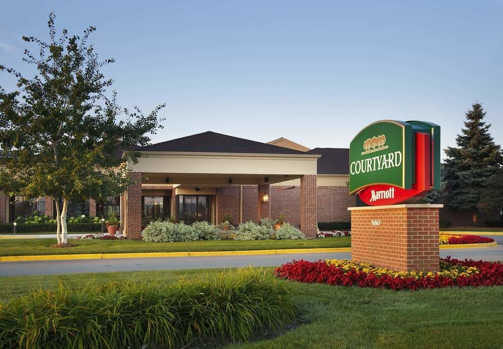 COURTYARD MILWAUKEE BROOKFIELD