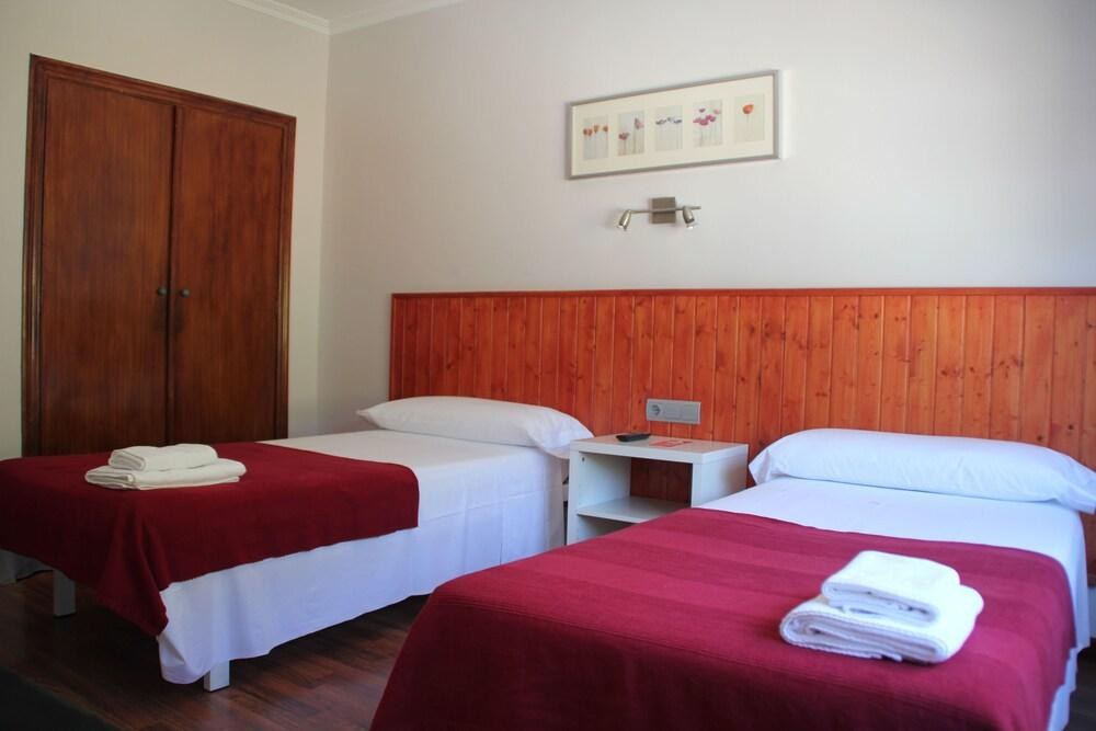Hostal Cruce photo 3