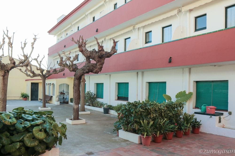 Hostal Plaja photo 2