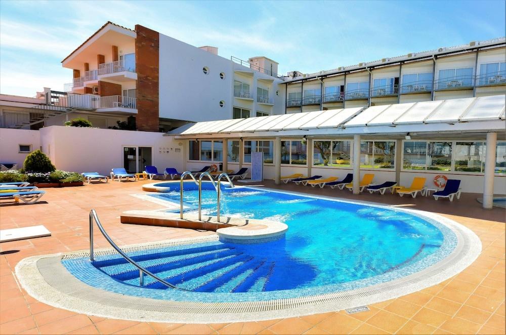 Hotel Portbo photo 2