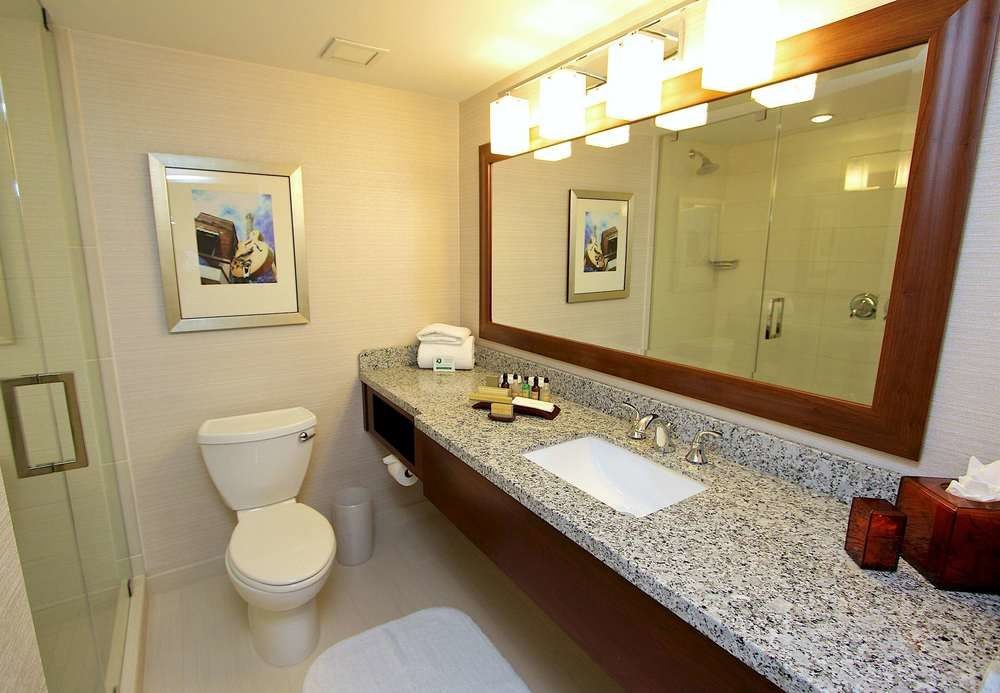 MARRIOTT MEMPHIS EAST photo 3