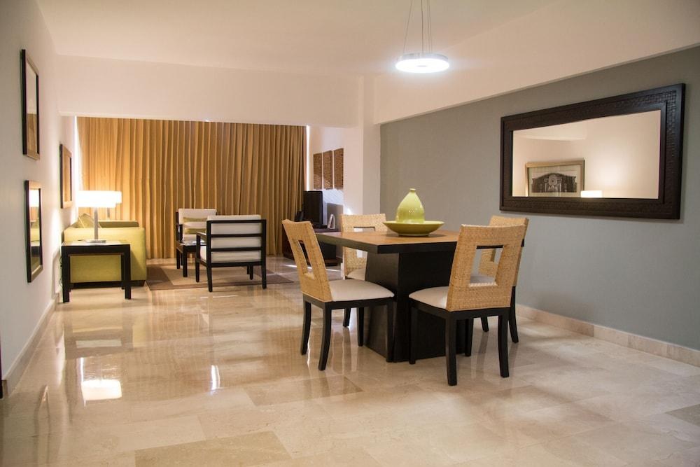 RADISSON SANTO DOMINGO photo 2