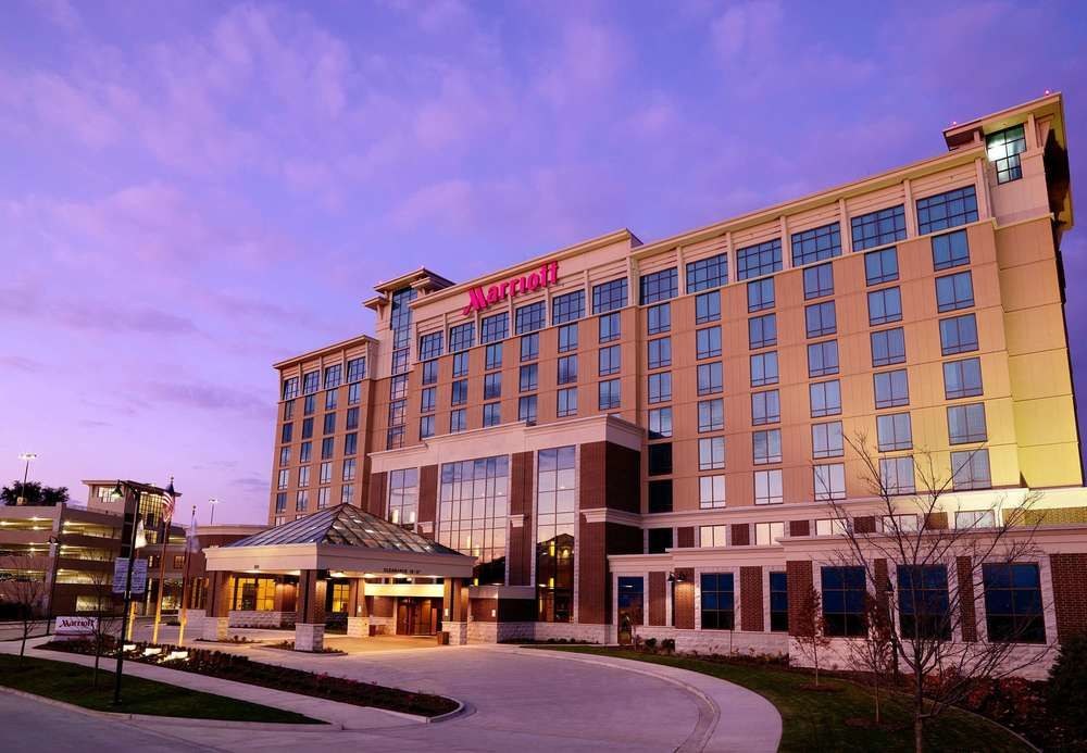BLOOMINGTON-NORMAL MARRIOTT HOTEL  CONFERENCE CENTER photo 2