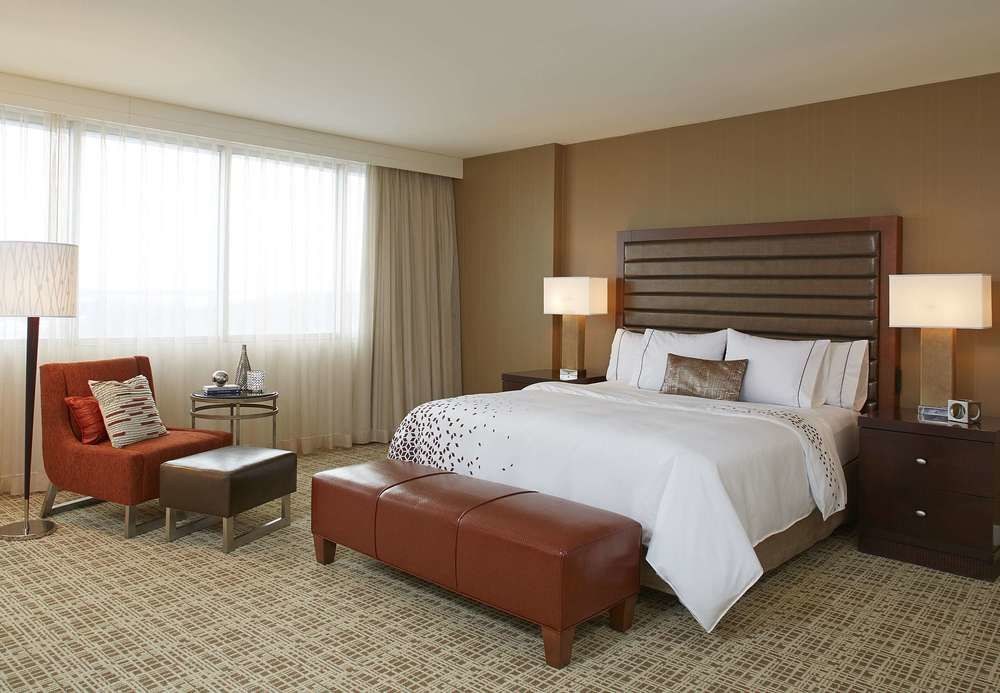 RENAISSANCE ST. LOUIS AIRPORT HOTEL photo 1
