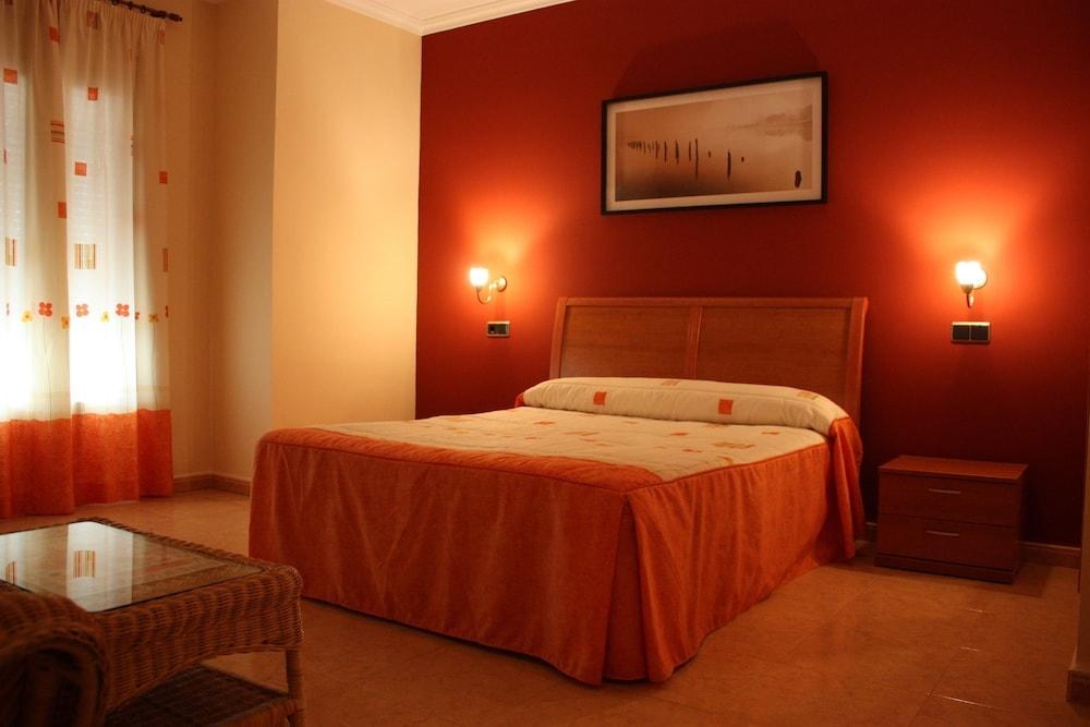 Hotel Ciudad de Pozo Alcón photo 2