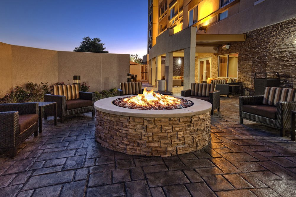 COURTYARD WESTBURY LONG ISLAND photo 3