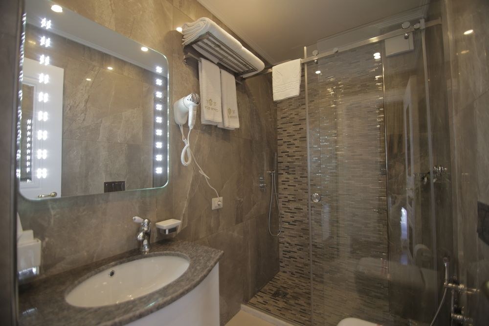 HOTEL ELER photo 1