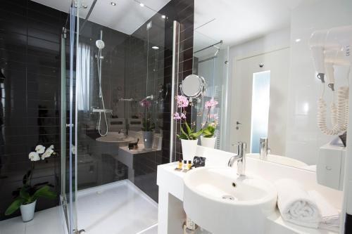 Neo Hotel Bresso (ex CdH Milano Niguarda) photo 2
