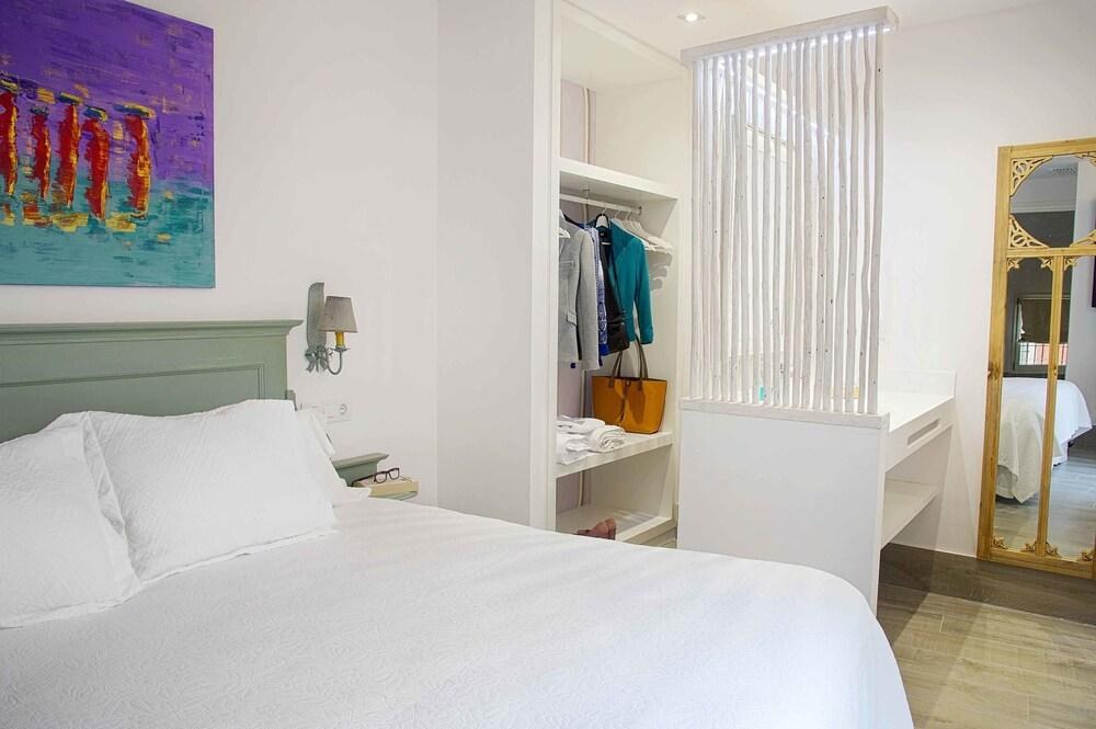 Overland Suites Catedral photo 2