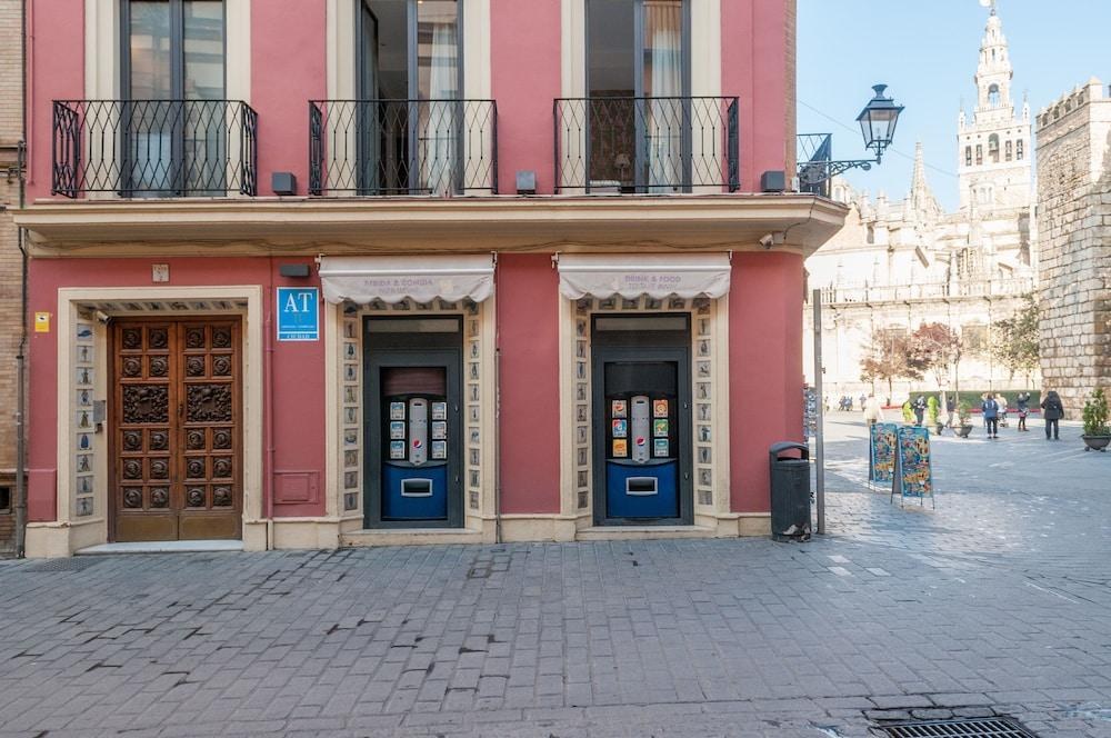 Suites Murillo photo 4