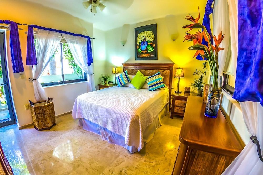 Royal Palms by Bric photo 4